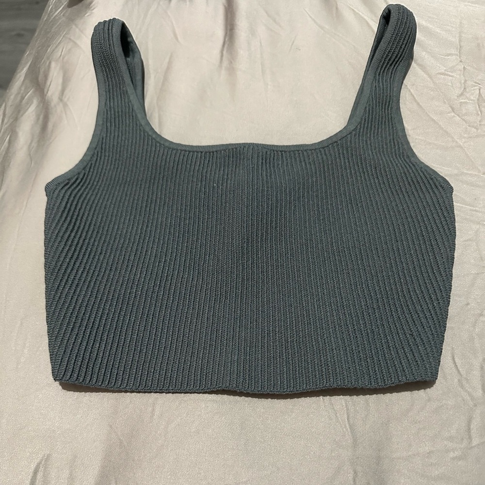 Aritzia Babaton  Sculpt knit square tank top - Picture 4 of 9